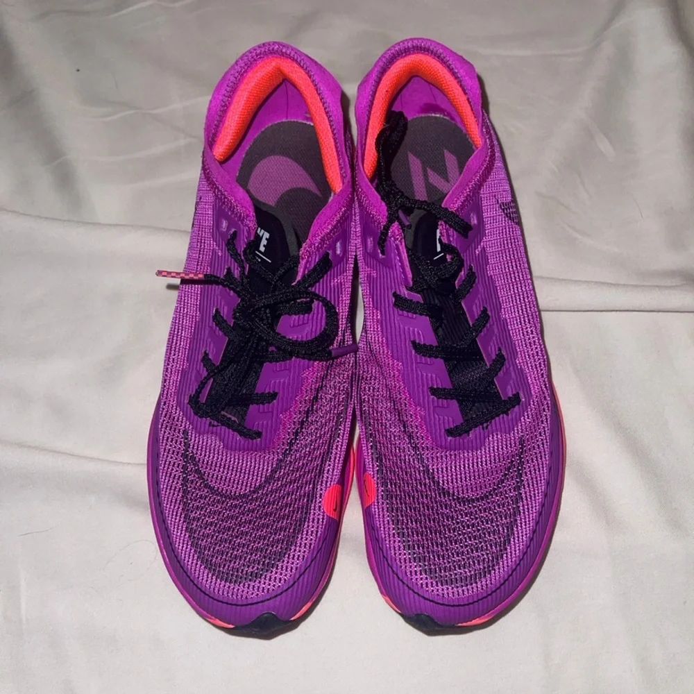 Nike Women's Shoes in Pink and Orange - Picture 6 of 7